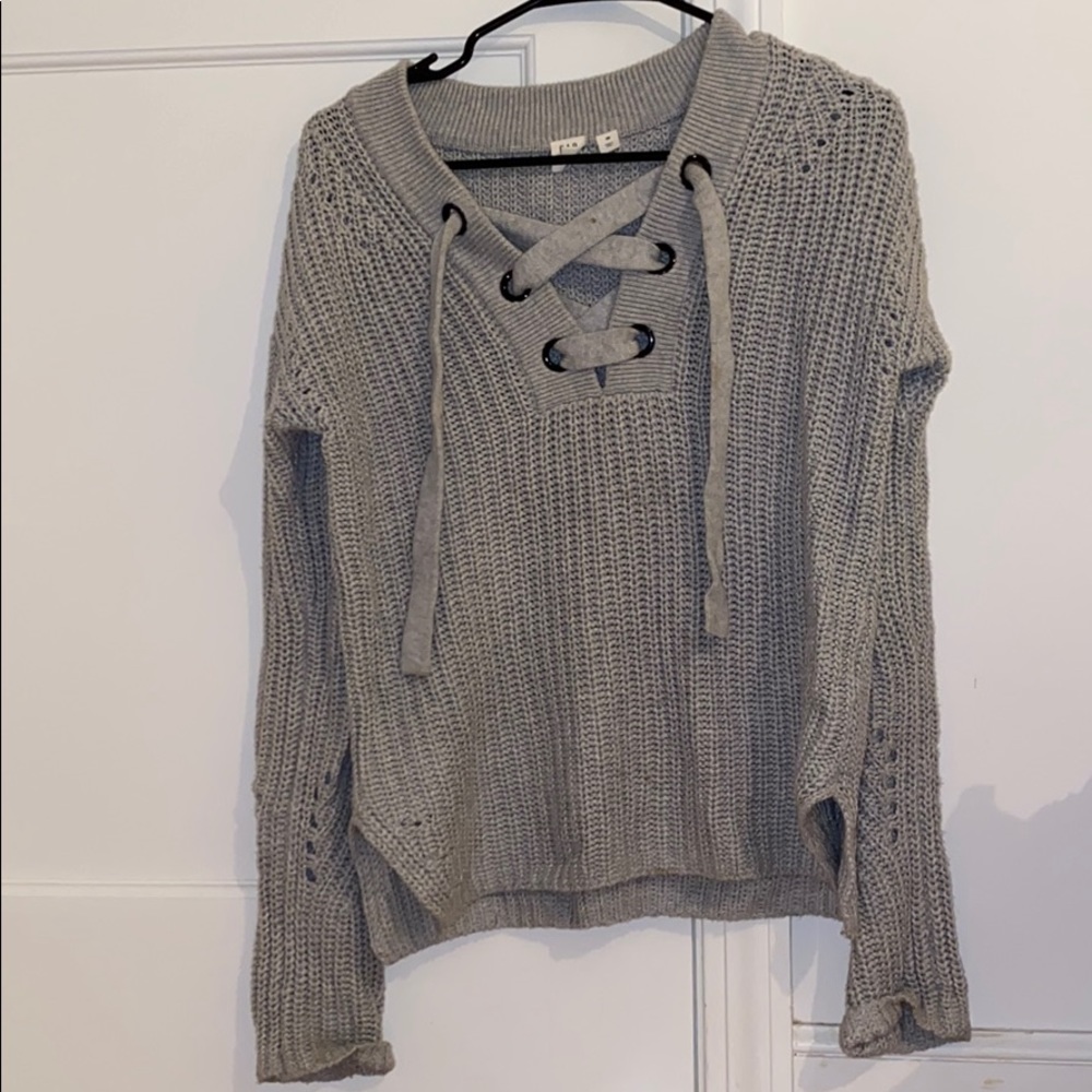 gap tie up gray sweater!!